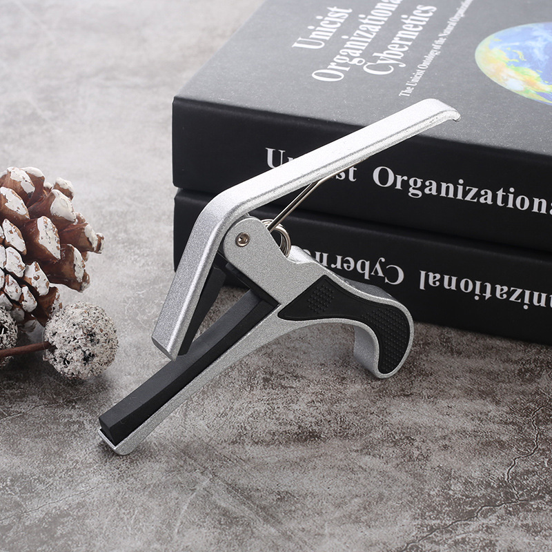 Metalen Gitaar Capo voor Akoes - Guitar Capo Clip recensie en prijs